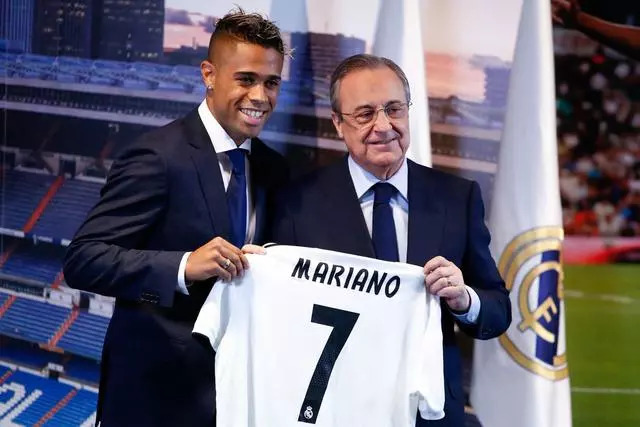  里昂中场核心重伤赛季报销陷困境  